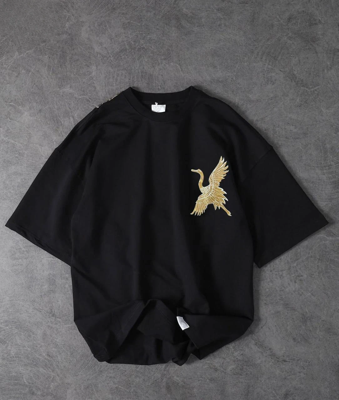 Article **name  Bird printed  Dropshoulder   *Fabric *  Fine jrsy